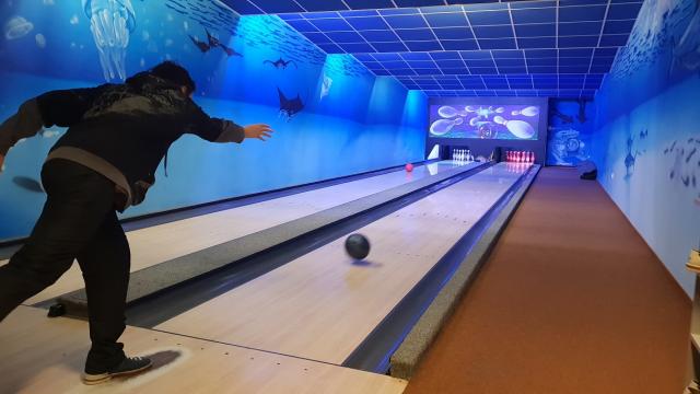 Večerní bowling